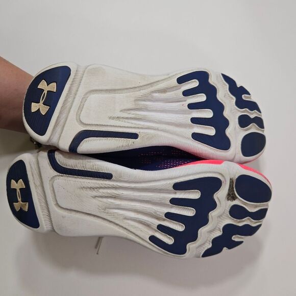 Under Armour Speed Form tennis shoes - Picture 13 of 13